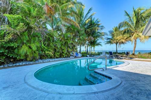 My Private Beach - 826a S Bay
