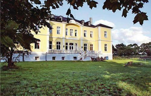 Herrenhaus Mit Pool