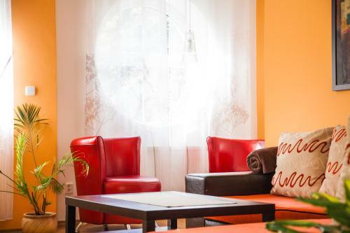 Apartm�ny U ?erven�ho Stromu