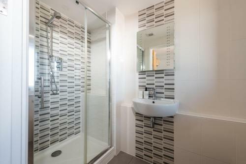 5 Gwelva, Newquay