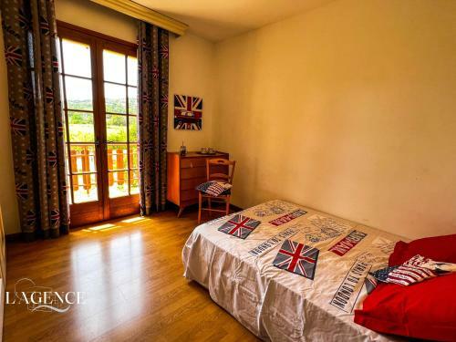 Villa Avec Jardin Et Piscine � Bormes-les-mimosas