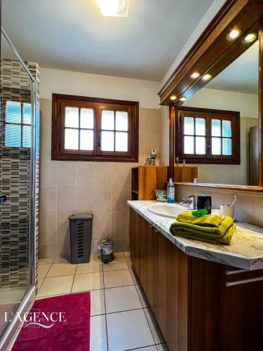 Villa Avec Jardin Et Piscine � Bormes-les-mimosas