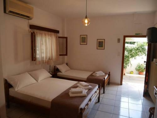 Apartamento Chrysoula?s Welcoming Triple Room With Yard