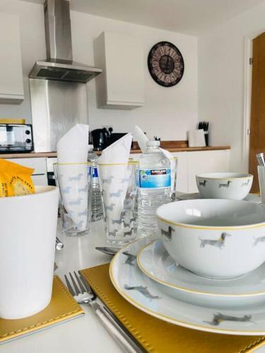 Apt609 2 Bedroom Serviced Apartment - Free Parking