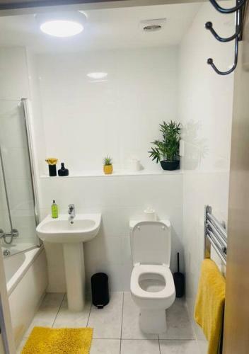 Apt609 2 Bedroom Serviced Apartment - Free Parking