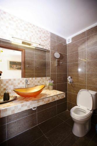 Aqua Luxury Apartment