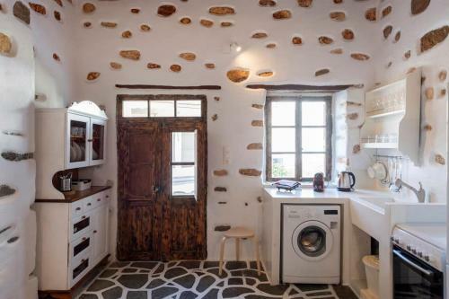 Hostal Batistas Guest House