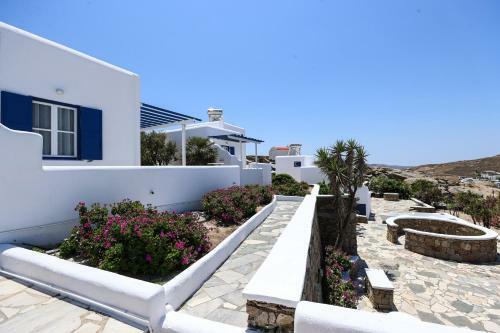 Villa Mykonos In White
