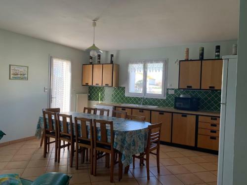 Holiday Home Moutiers La Bernerie En Retz