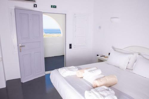 Hotel White Cave Villas