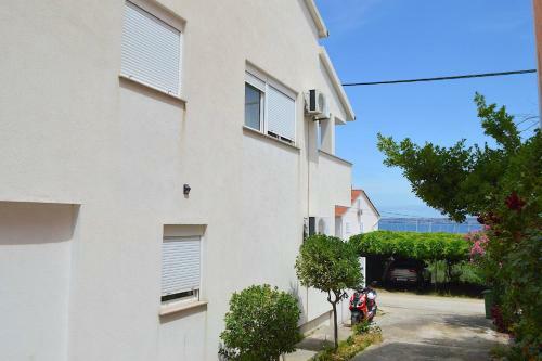 Sea View Apartment Leda In Center