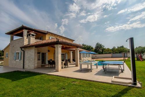 Villa Pavicini 2181