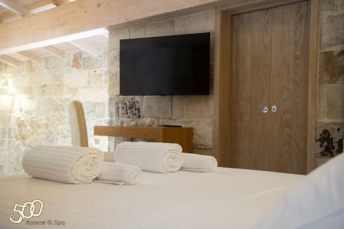 Bed & Breakfast 500 Rooms & Spa