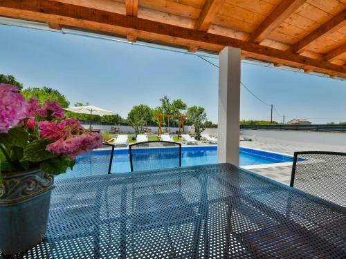 Holiday Home Sunshine
