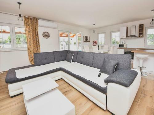 Holiday Home Sunshine