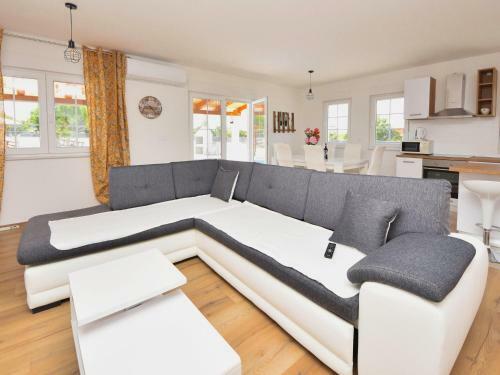 Holiday Home Sunshine