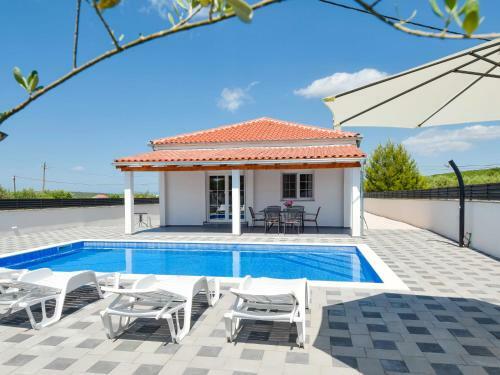 Holiday Home Sunshine