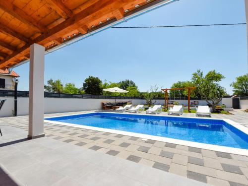 Holiday Home Sunshine