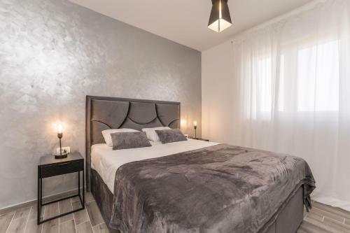 Hostal Luxury D Apartments