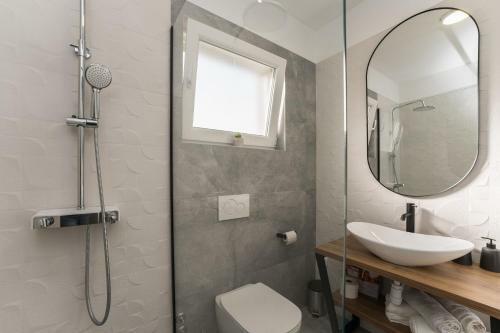 Hostal Luxury D Apartments
