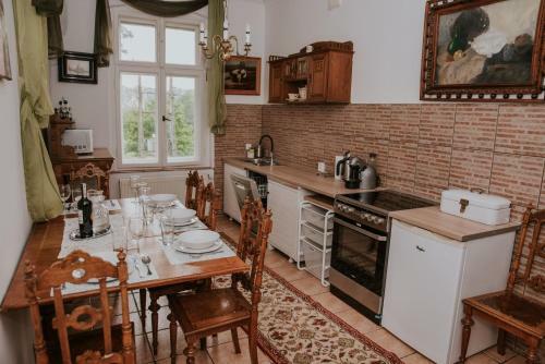 Jantar Apartamenty Stary Dworek