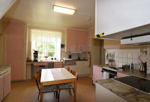 Cozy Holiday Home Located On Gotland