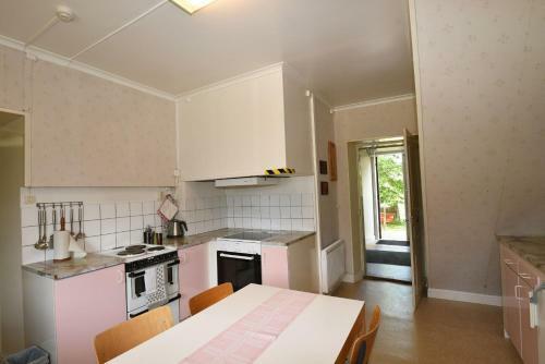 Cozy Holiday Home Located On Gotland