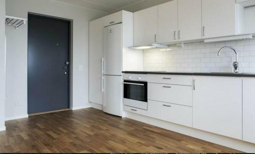 3-bed Apartment Hasselby 1301