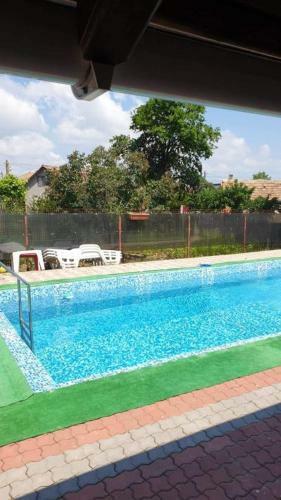Hostal Best House Tuzla