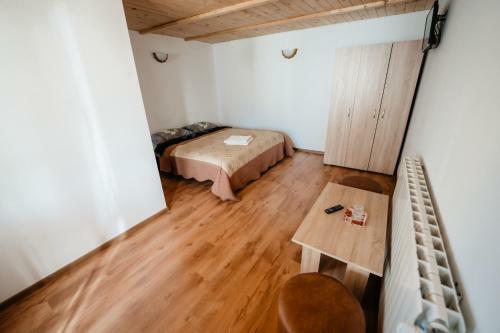 Hostal Pensiunea Romina