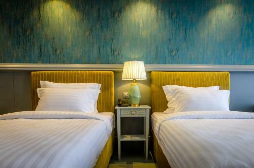 Hotel Phoenicia Blue View