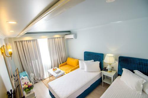 Hotel Phoenicia Blue View