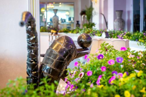 Hotel Phoenicia Blue View