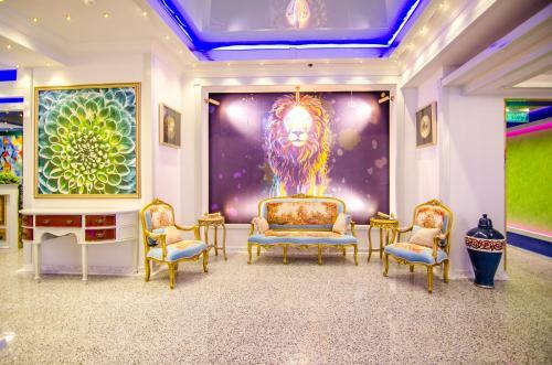 Hotel Phoenicia Blue View
