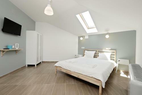 Hostal Lecap Guesthouse & Pool