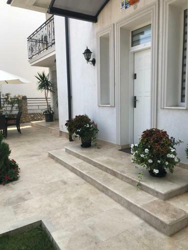 Hostal Casa Rodica ***