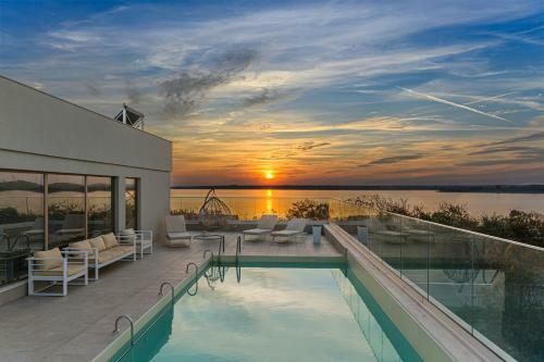 Seascape Villa
