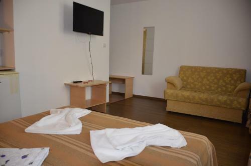 Bed & Breakfast Pensiunea Calutul De Mare
