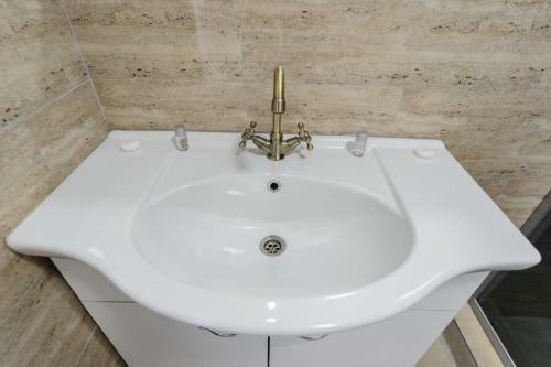 Hostal Toma Residence