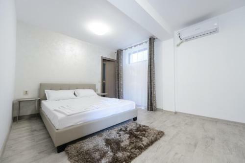 Hostal Toma Residence