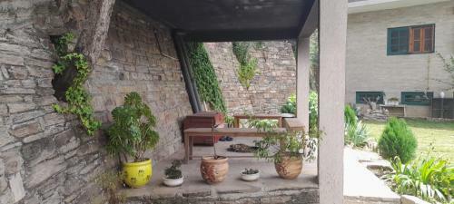 Cliffside Manor, Satkhol, Mukteshwar By Earthaa Escapes