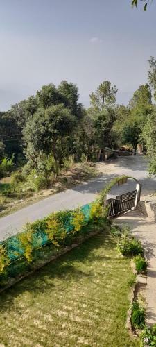 Cliffside Manor, Satkhol, Mukteshwar By Earthaa Escapes