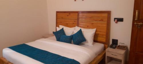 Cliffside Manor, Satkhol, Mukteshwar By Earthaa Escapes