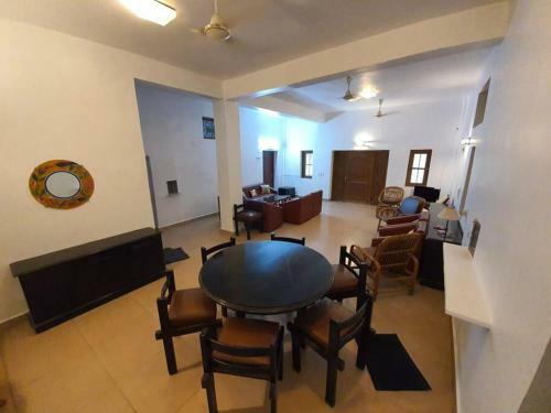 Castle House- 3 Bedroom Villa With Pool Near Beach