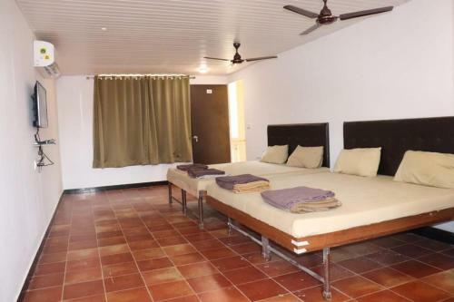 Hotel Kiva Beach Reosrt