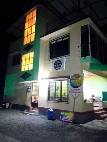 Shreyash Villa