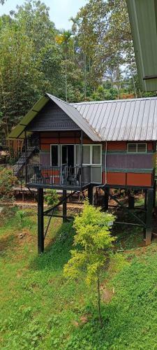 Hotel Santhi Hill View Resort