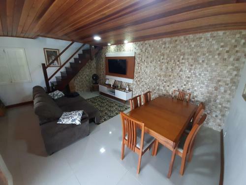 Casa Com Piscina � 20 Minutos De Carro Das Praias