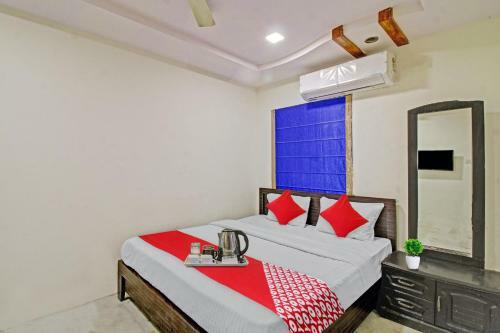 Hotel Oyo 91250 Four Seasons Service Apartment