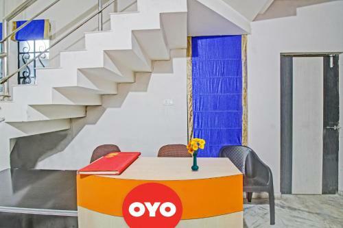 Hotel Oyo 91250 Four Seasons Service Apartment